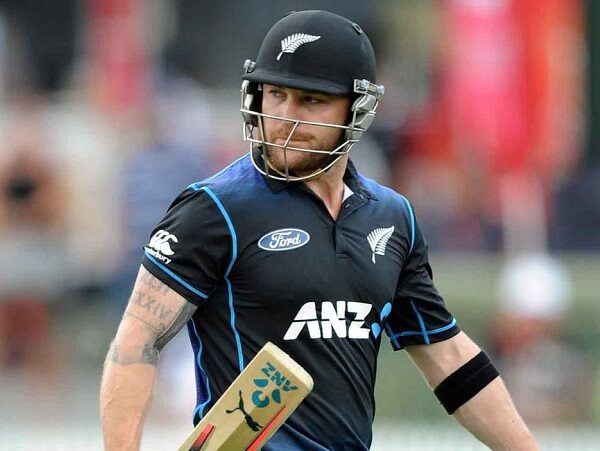 Brendon McCullum Trolled Brett Lee As He Apologized For Hitting Bouncer In Big Bash League 2011 - RVCJ Media