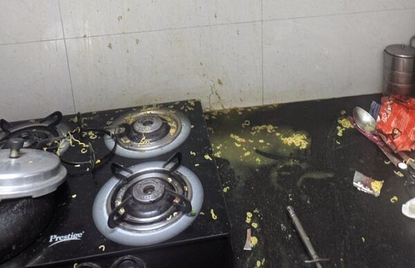 Man Cooked 6 Pack Maggi In Pressure Cooker To Make It Faster & Guess What, It All Burst - RVCJ Media