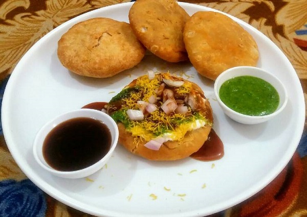 Restaurant Bill Says, “Never Hurt Samosa Or Kachori, They Too Have Fillings Inside”. Twitter Reacts - RVCJ Media