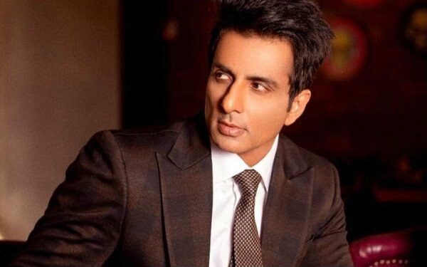 When Sonu Sood Wanted To Quit Acting After Mother’s D*mise But Would Cry & Shoot Comedy Scenes - RVCJ Media