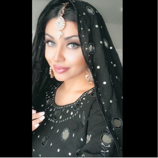 Aishwarya Rai’s Pakistani Doppelganger Is All Over Social Media & Her Pics Will Drive You Crazy - RVCJ Media