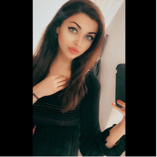 Aishwarya Rai’s Pakistani Doppelganger Is All Over Social Media & Her Pics Will Drive You Crazy - RVCJ Media