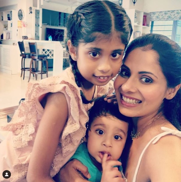 Chhavi Mittal Gives A Befitting Reply To Woman Who Tried To Mock Her & Called Her Pretentious RVCJ Media