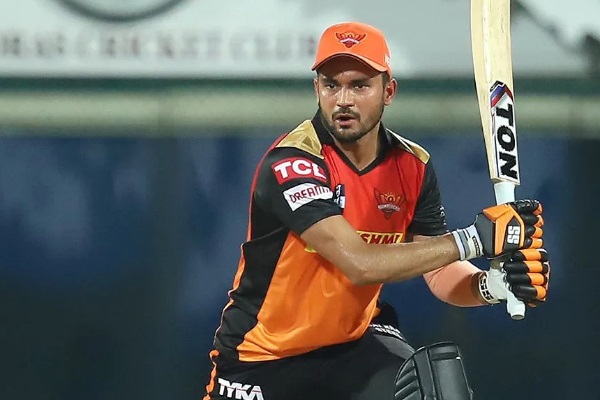 “That’s Why He Failed To Cement His Place In Team India,” Nehra & Ajay Jadeja Slam Manish Pandey - RVCJ Media