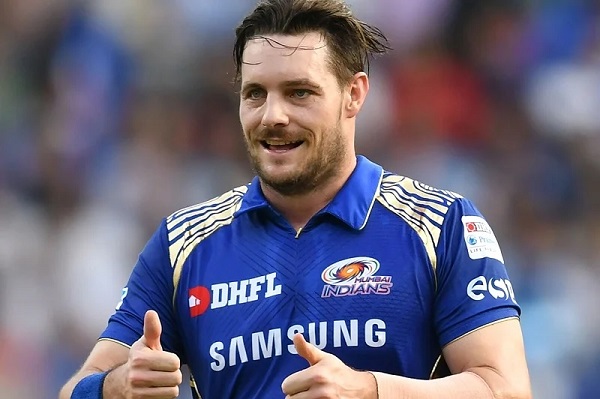Mitchell McClenaghan Gives Epic Responses To People Who Try To Troll Mumbai Indians On Twitter RVCJ Media