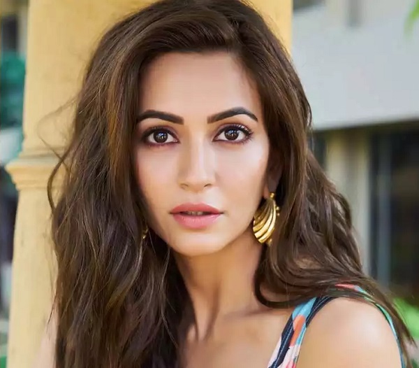 Kriti Kharbanda Revealed How A Boy Clicked Her Photo Without Consent & Then Married Her Friend - RVCJ Media