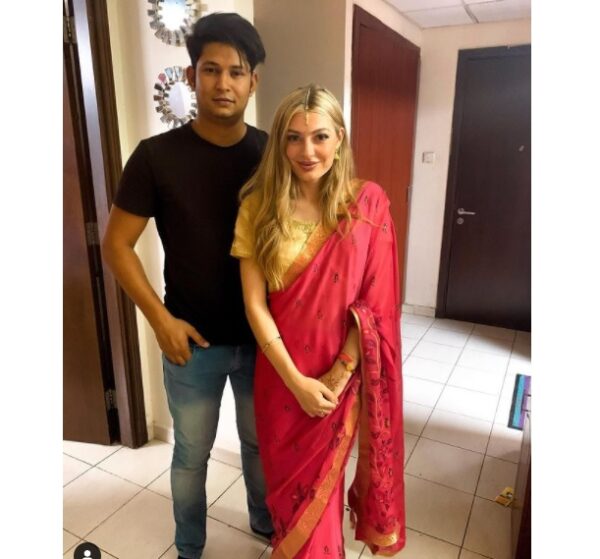 How This Indian Boy Proposed A Stranger German Girl Is The Best Thing On Internet Today RVCJ Media