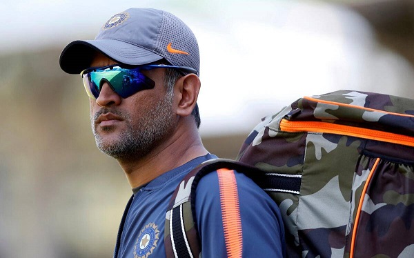 Twitter Hilariously Roasts Gautam Gambhir As Dhoni Becomes Mentor For T20 World Cup 2021 - RVCJ Media