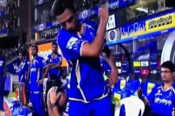 Rahul Dravid Breaks Silence On Infamous Cap Throwing Incident From IPL 2014 During MIvsRR - RVCJ Media