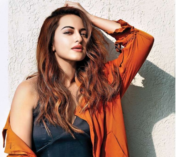 Sonakshi Sinha Has An Epic Reply To Fan Who Asks When She Will Get Married RVCJ Media
