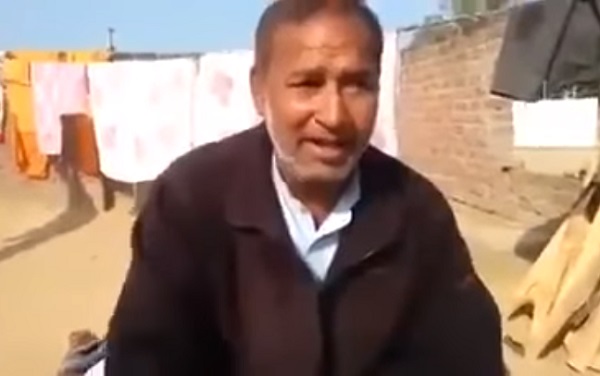 Man’s Video Of Singing Aane Se Uske Aaye Bahaar Goes Viral, Netizens Compare Him To Mohd. Rafi - RVCJ Media