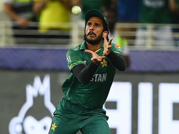 #INDwithHasanAli Trended After Pakistanis Targeted Hasan Ali For Dropping A Catch RVCJ Media