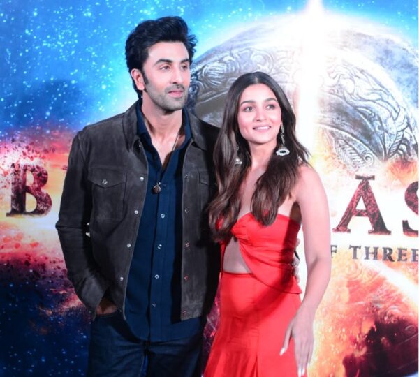 Ranbir Kapoor Asks Alia, “Humari Shaadi Kab Hogi?” Her Reaction Is Every Girlfriend Ever - RVCJ Media