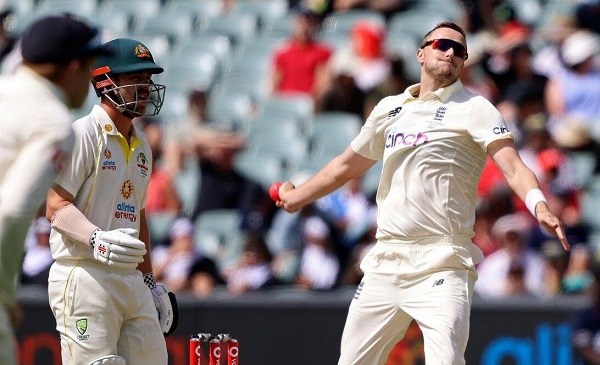 “What A Bizarre Christmas Joke,” England Fans React As Pacer Ollie Robinson Bowls Off Spin - RVCJ Media