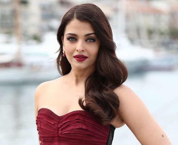 12 Movies That Aishwarya Rai Rejected Were Big Hits & Proved To Be Milestone For Other Actresses RVCJ Media