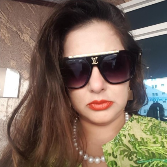 Remember Mamta Kulkarni, Salman Khan’s Actress In Karan Arjun? Here’s How She Looks Like Now - RVCJ Media