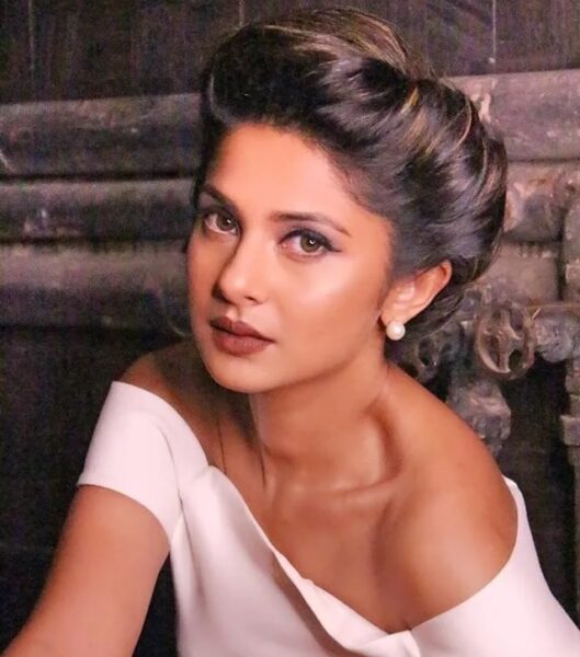 Remember This Cute Girl With Aishwarya? She Is One Of The Hottest & Highest Paid TV Actresses Now - RVCJ Media