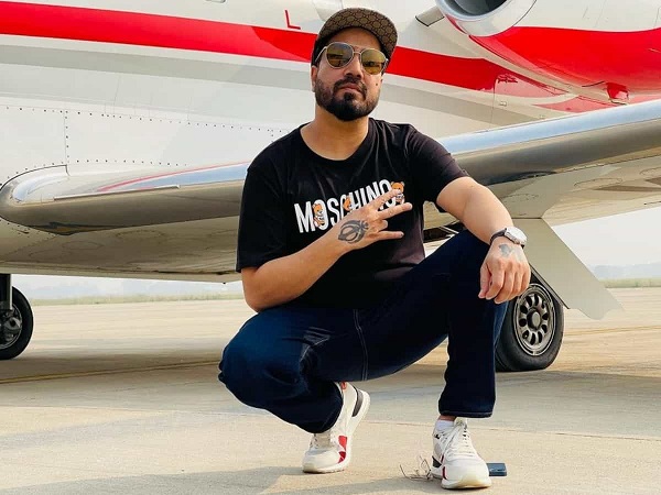 “I Rejected 150 Proposals, Attended Marriages Of 3 GFs,” Says Mika Who Is All Set To Marry Now - RVCJ Media