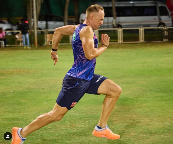 Jimmy Neesham Trolls Rassie Van Der Dussen With An Epic Comment Over The Latter’s Insta Post - RVCJ Media