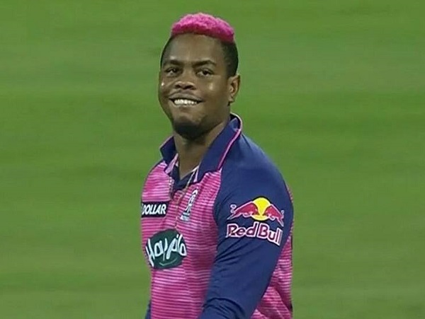 Sanju Samson Pulls Hetmyer’s Leg During Speech, His Reaction Will Leave You In Splits - RVCJ Media