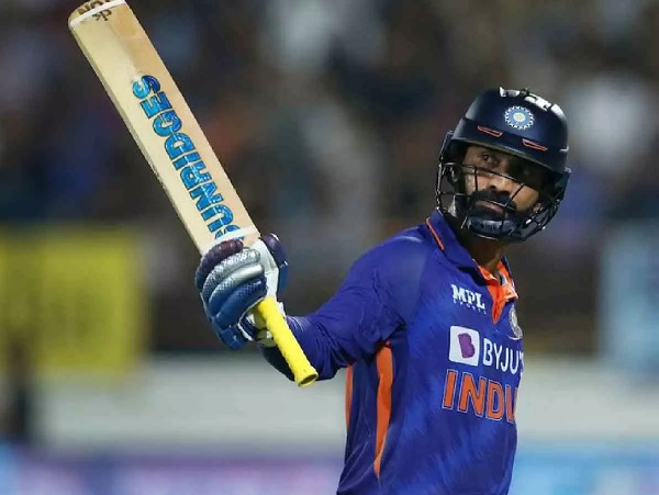 Sunil Gavaskar Shares How Dinesh Karthik Prepared For Making A Comeback To Team India - RVCJ Media
