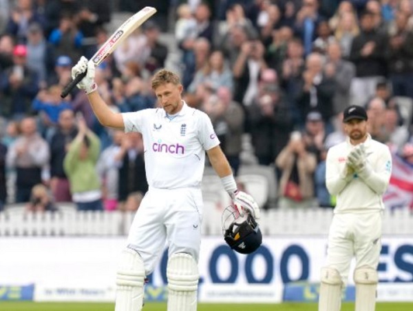 “What Is This Sorcery?” Fans React To Viral Video Showing Joe Root’s Bat Standing On Its Own - RVCJ Media