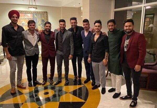 “Koi Roko Isko,” People Troll Rishabh Pant’s ‘Mid Portion’ In Deepak Chahar’s Viral Reception Pic - RVCJ Media
