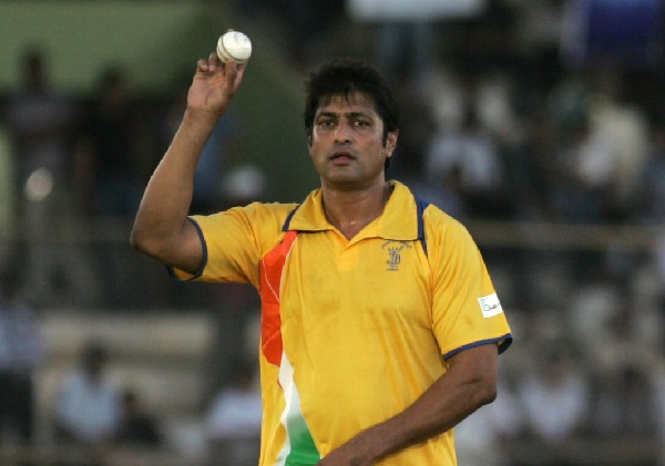 This Ex-Cricketer Got Dropped From Team India, Was Picked For India A, Only To Carry Drinks - RVCJ Media