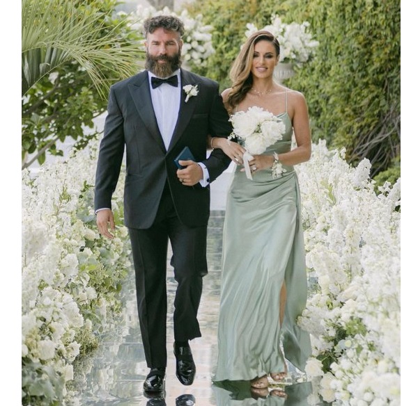 Netizens Share Hilarious Memes As Playboy Dan Bilzerian’s Wedding Photo Goes Viral - RVCJ Media
