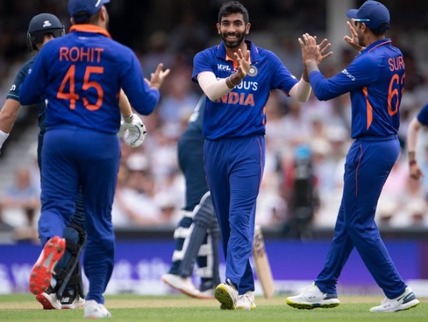Sanjana Brutally Trolls England With ‘Crispy Duck’ After Bumrah’s Fiery Performance In ODI - RVCJ Media