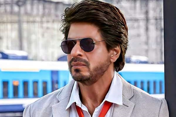 Shah Rukh Khan Gives A Heart-Winning Reply To A Journo’s Query On Being Hindu & Not Muslim RVCJ Media