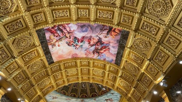 This Vatican City Themed Durga Puja Pandal In Kolkata Is Absolutely Stunning, See Pics - RVCJ Media