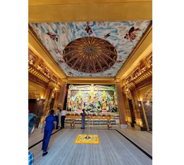 This Vatican City Themed Durga Puja Pandal In Kolkata Is Absolutely Stunning, See Pics - RVCJ Media