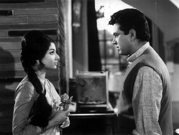 10 Classic Movies Of Hrishikesh Mukherjee That Are More Entertaining Than Today’s Crap - RVCJ Media