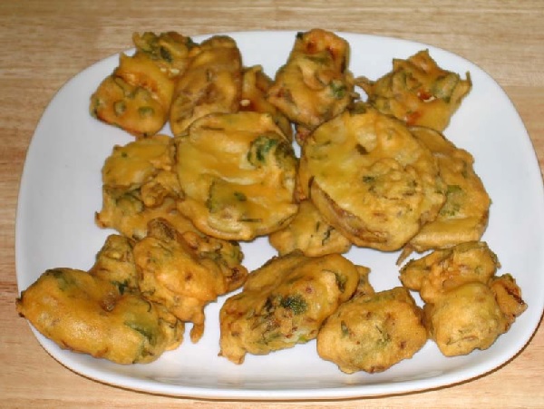UK Parents Who Like Indian Pakora A Lot Name Their Baby ‘Pakora’, Twitter Outbursts With Memes RVCJ Media