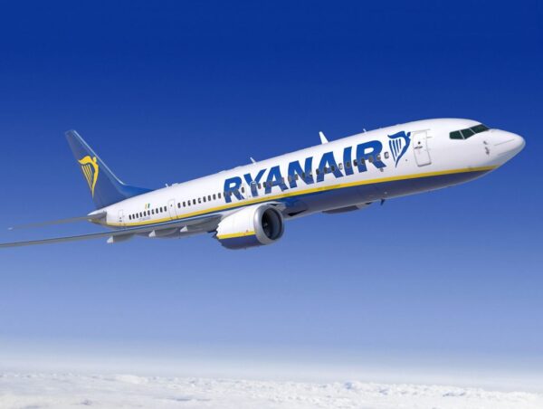 Woman Complains About Window Seat For Which She Paid Extra, Ryanair’s Reply Will Make You Go WTF - RVCJ Media