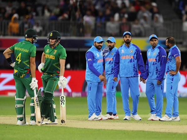 “Pak Ke Liye Khelna Hai, Pak Ki Tarah Nahi Khelna,” Fans Hilariously React To India’s Loss Vs SA - RVCJ Media