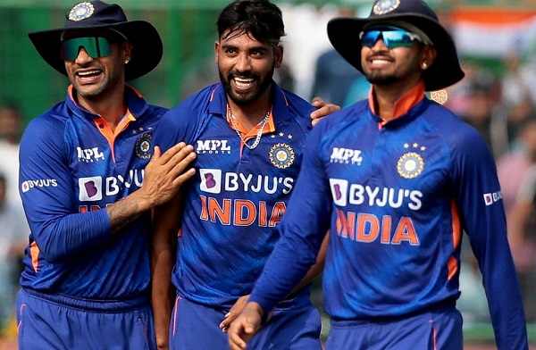 Murali Kartik Hilariously Interacts With Mohammed Siraj In Hyderabadi Style, Video Goes Viral - RVCJ Media