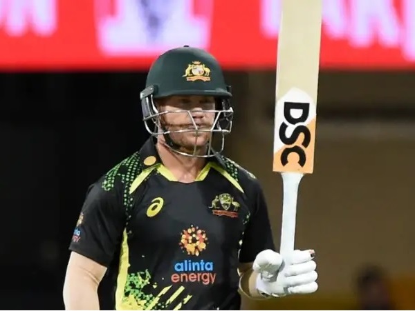“Harshal Patel Aur Bhuvi Ka Kya Hoga,” Twitter Reacts As David Warner Smashes 152 Kmph Delivery - RVCJ Media
