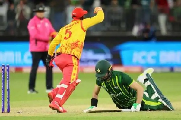 “He Will Never Sacrifice For His Team,” Wasim Akram & Waqar Younis Hit Out At Babar Azam - RVCJ Media