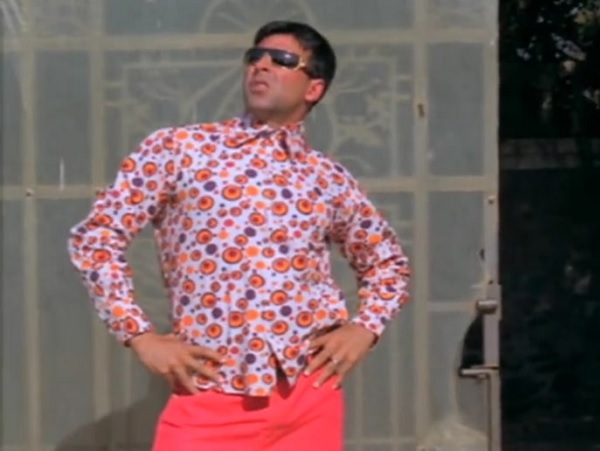 Video Of Abhishek & John Playing Hera Pheri’s Raju Resurfaces Amid Talks Of Akshay’s Replacement - RVCJ Media
