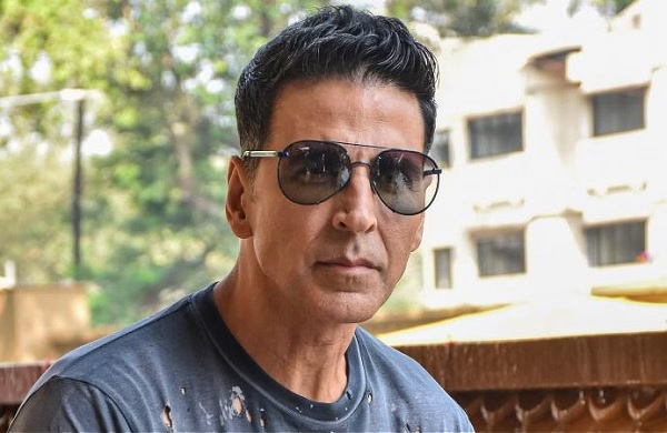 Akshay Kumar Reacts To Salman Khan’s Rs 1000 Crore Benchmark Statement - RVCJ Media