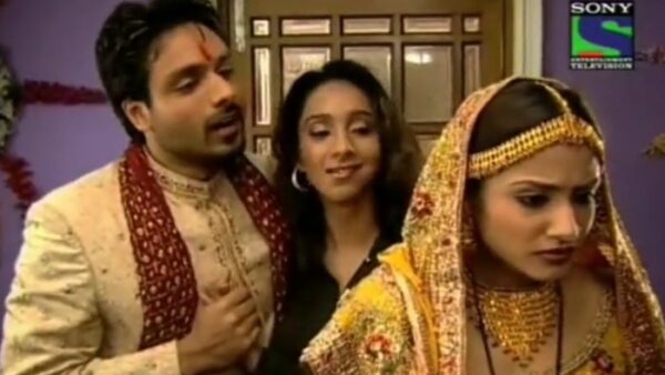 Man Gets Intimate With Another Woman In Front Of His Bride On Suhaagraat In Ekta Kapoor’s Show - RVCJ Media