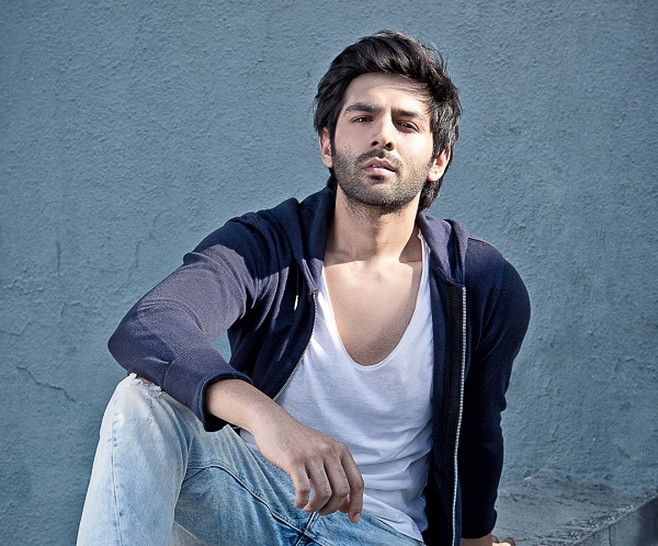Kartik Aaryan Reacts To Meme That Says He Can Even Replace Tom Cruise In “Mission Impossible” - RVCJ Media