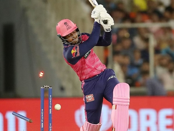 Riyan Parag Compared Himself With MS Dhoni After Rajasthan Royals Retained Him In IPL2023 RVCJ Media