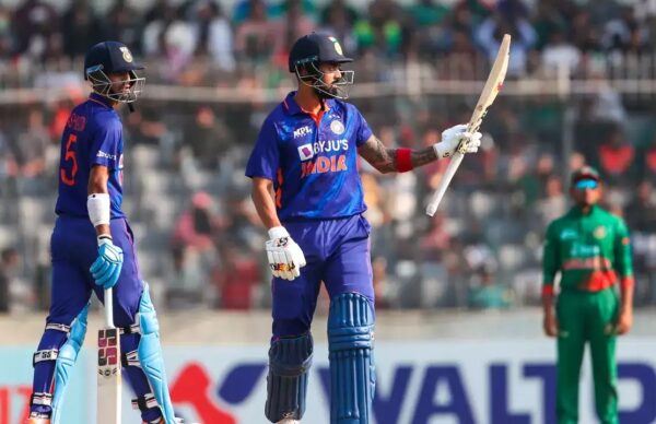 “Is This A Joke?,” Rahul Dravid Slammed For Giving Keeping To KL Rahul Despite Repeated Failure - RVCJ Media