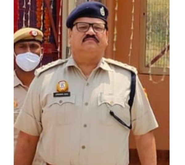 Delhi Cop Shed 46 Kgs & 12 Inches Of Waist In Just 8 Months, Read How He Made It Possible RVCJ Media
