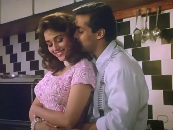 Madhuri Dixit Revealed She Refused Tabu’s Role In Hum Saath-Saath Hain Because Of Salman Khan RVCJ Media
