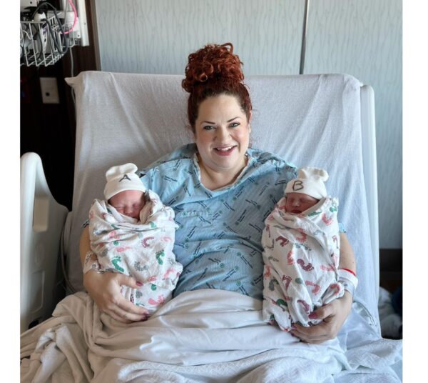 These Twin Sisters Are Born In Different Years, Mom’s Facebook Post Goes Viral - RVCJ Media
