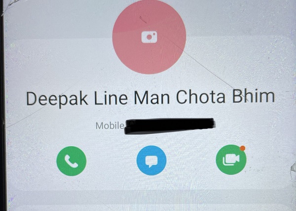 Girl Shares How Her Mom Saves Contacts In Her Phone & It Leaves Twitter In Splits - RVCJ Media